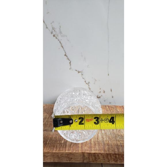 VTG Cut Glass Crystal Decanter Bird Motif Barware Clear Stopper Heavy Pressed - Picture 3 of 8